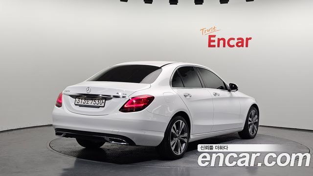 Mercedes-Benz C-Class из Кореи Encar