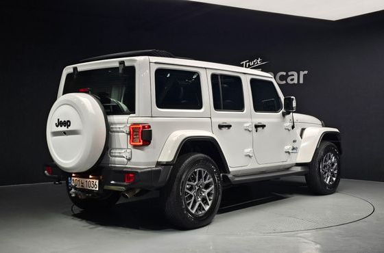 Jeep Wrangler 2.0 Overland Power Top 4Door 4xe — пробег 27 028 км — фото 2 из 5