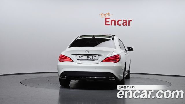 Mercedes-Benz CLA-Class CLA200 d 4MATIC — пробег 79 051 км — фото 4 из 5