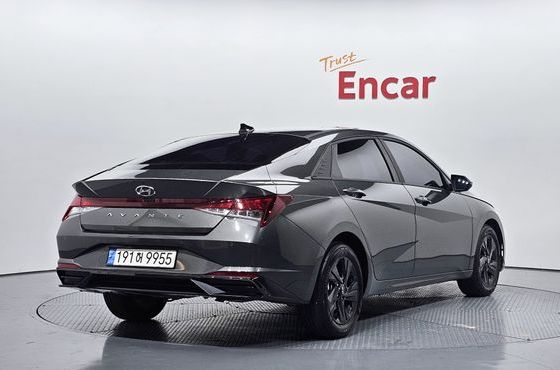 Hyundai AVANTE 1.6 Modern — пробег 17 994 км — фото 2 из 5