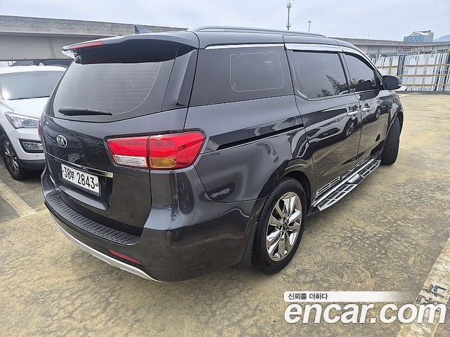 Kia Carnival 9-seater Noblesse — пробег 185 340 км — фото 2 из 5