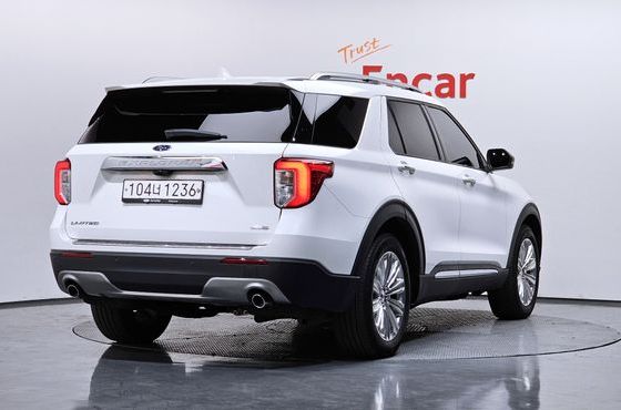 Ford Explorer 2.3 LimIted 4WD — пробег 50 892 км — фото 2 из 5