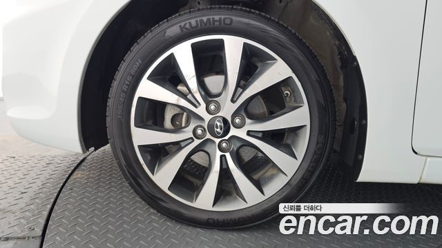 Hyundai Accent из Кореи Encar