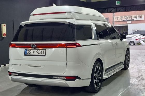 Kia Carnival Gasoline 7-Seater Hi-Limousine Signature — пробег 229 700 км — фото 2 из 5