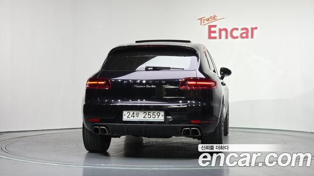 Porsche Macan из Кореи Encar
