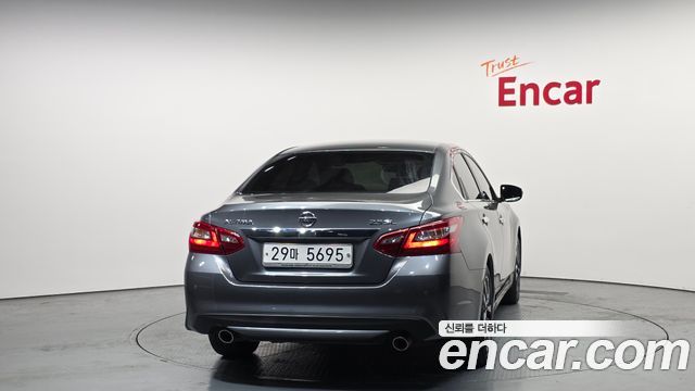 Nissan Altima из Кореи Encar