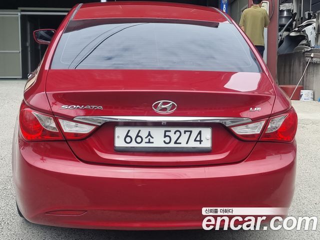 Hyundai Sonata LPi Luxury — пробег 172 678 км — фото 4 из 5