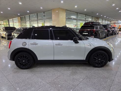 Mini Cooper 5Door Standard 3rd — пробег 26 675 км — фото 5 из 5