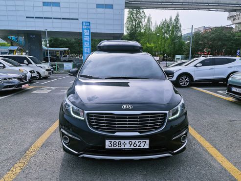Kia Carnival 9-seater Prestige — пробег 177 400 км — фото 3 из 5