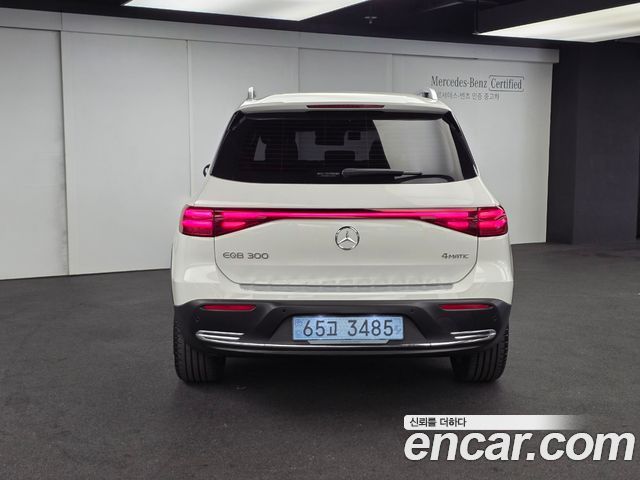 Mercedes-Benz EQB EQB300 4MATIC — пробег 4 283 км — фото 4 из 5