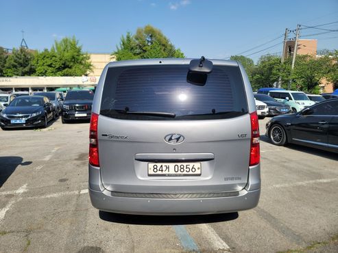 Hyundai Starex Van 3-Seater Smart — пробег 221 561 км — фото 4 из 5