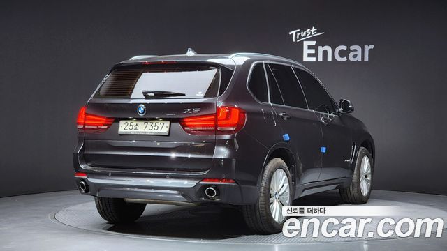 BMW X5 xDrive 30d — пробег 49 026 км — фото 2 из 5