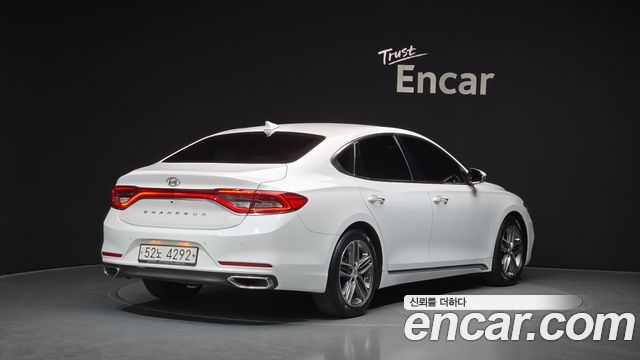 Hyundai Grandeur из Кореи Encar
