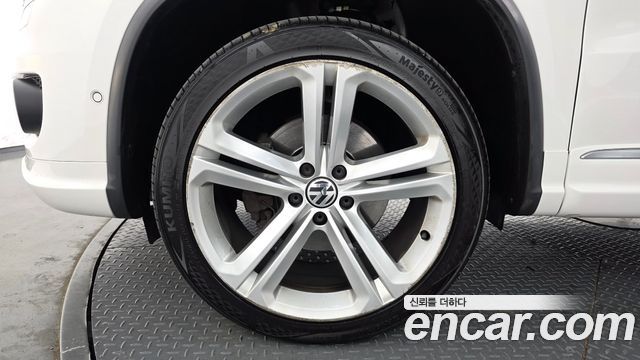 Volkswagen Tiguan из Кореи Encar