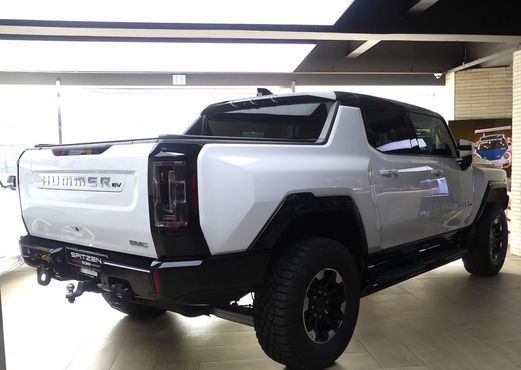 GMC Hummer EV e4WD — пробег 9 290 км — фото 3 из 5