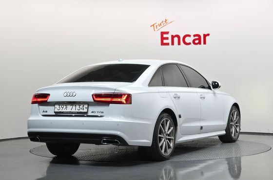 Audi A6 40 TFSI Premium C7 — пробег 68 139 км — фото 2 из 5