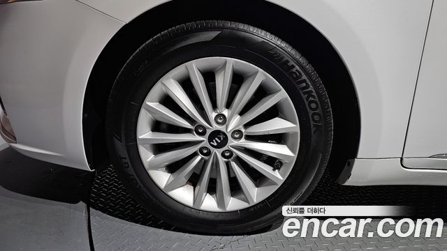 Kia K7 из Кореи Encar