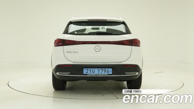 Mercedes-Benz EQA из Кореи Encar