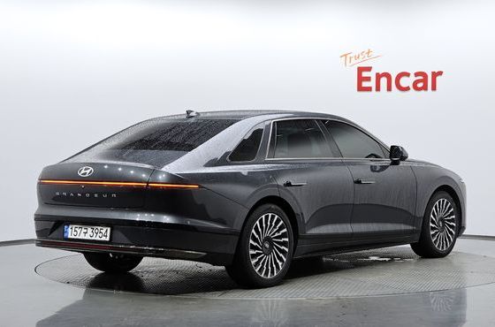 Hyundai Grandeur 2,5 Gasoline 2WD Calligraphy — пробег 74 741 км — фото 2 из 5