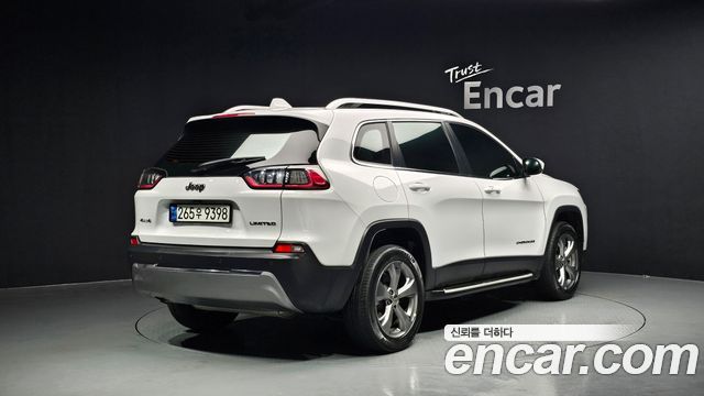 Jeep Cherokee 2.4 Limited AWD — пробег 20 555 км — фото 2 из 5