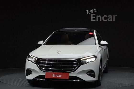 Mercedes-Benz E-Class E220d 4MATIC Exclusive — пробег 14 155 км — фото 3 из 5
