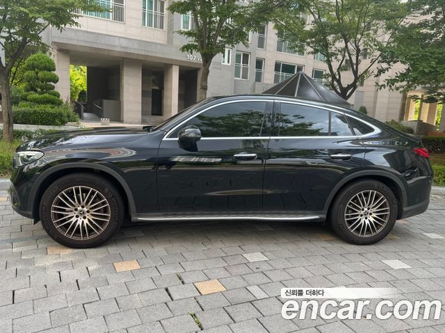 Mercedes-Benz GLC-Class GLC300 4MATIC Avnatgarde Coupe — пробег 16 000 км — фото 3 из 5
