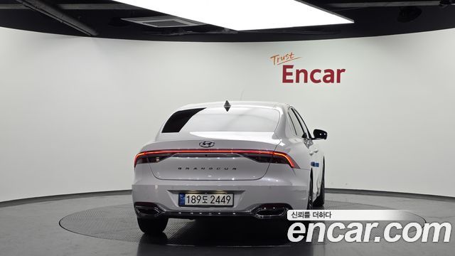 Hyundai Grandeur из Кореи Encar