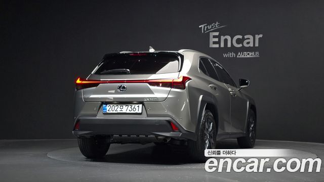 Lexus UX из Кореи Encar