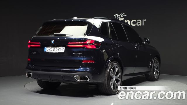 BMW X5 xDrive 40i M Sport — пробег 6 192 км — фото 2 из 5