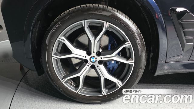 BMW X5 xDrive 40i M Sport — пробег 6 192 км — фото 5 из 5
