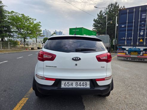 Kia Sportage Diesel 2WD TLX Deluxe — пробег 203 070 км — фото 4 из 5