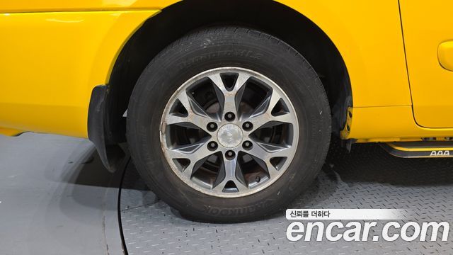 Kia Carnival School Bus — пробег 75 981 км — фото 5 из 5