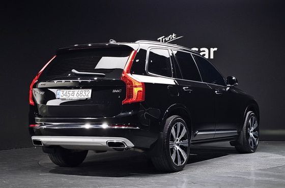 Volvo XC90 B6 Inscription — пробег 81 866 км — фото 2 из 5