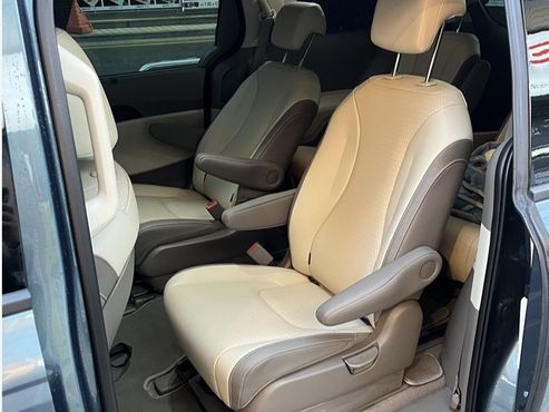 Kia Carnival 9-Seater Signature — пробег 20 000 км — фото 5 из 5