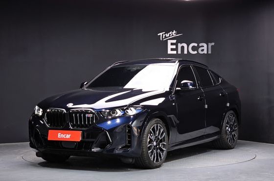 BMW X6 xDrive40i M Sport — пробег 8 023 км — фото 1 из 5