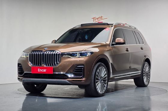 BMW X7 xDrive 30d Design Pure Excellent 6-Seater — пробег 146 125 км — фото 1 из 5