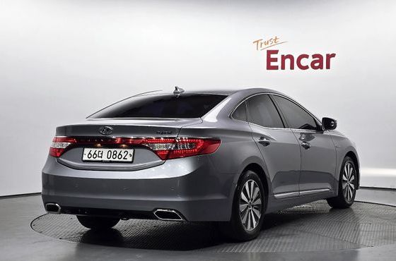 Hyundai Grandeur Premium — пробег 156 465 км — фото 2 из 5