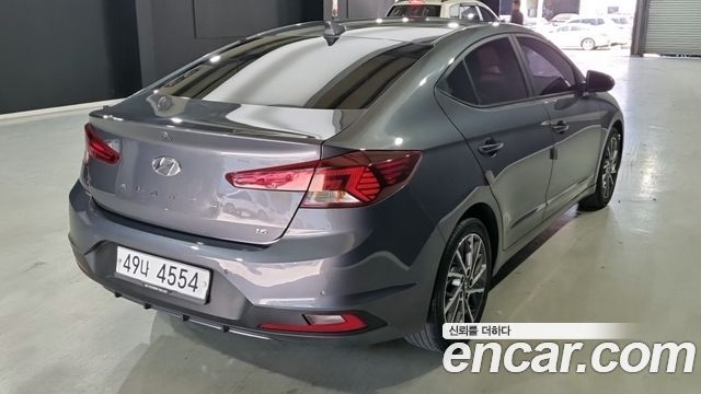 Hyundai AVANTE из Кореи Encar
