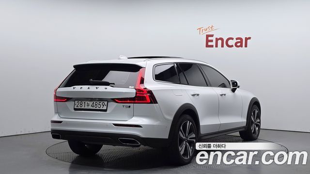 Volvo V60 из Кореи Encar