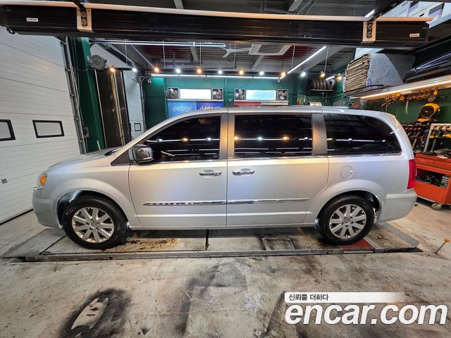Chrysler Grand Voyager из Кореи Encar