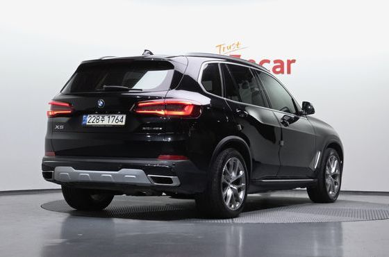 BMW X5 xDrive 45e xLine — пробег 155 678 км — фото 2 из 5
