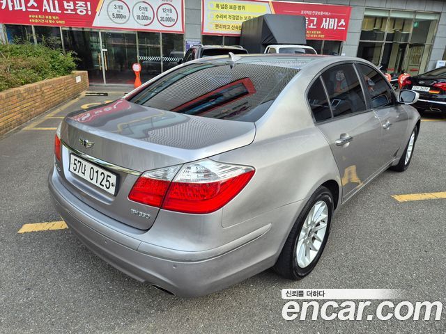Hyundai Genesis из Кореи Encar