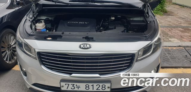 Kia Carnival 11-seater Deluxe — пробег 185 000 км — фото 2 из 5