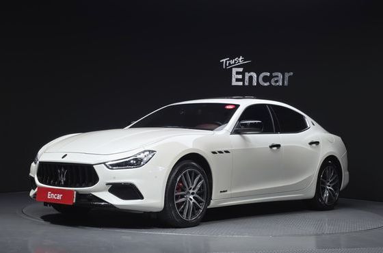 Maserati Ghibli 3.0S Q4 3rd — пробег 102 562 км — фото 1 из 5