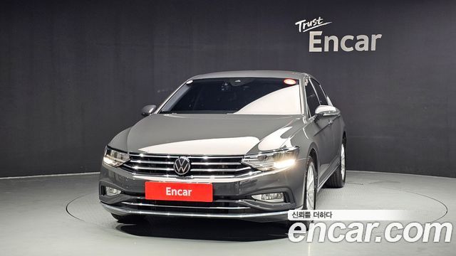 Volkswagen Passat 2.0 TDI Premium — пробег 87 093 км — фото 3 из 5