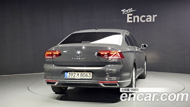 Volkswagen Passat 2.0 TDI Premium — пробег 87 093 км — фото 4 из 5