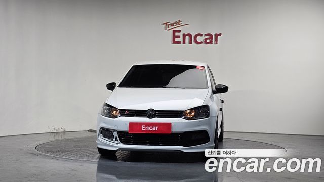 Volkswagen Polo из Кореи Encar
