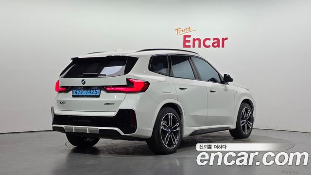 BMW iX1 из Кореи Encar