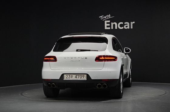 Porsche Macan 3.0 S Diesel 95B — пробег 66 662 км — фото 4 из 5