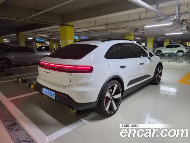 Porsche Macan из Кореи Encar
